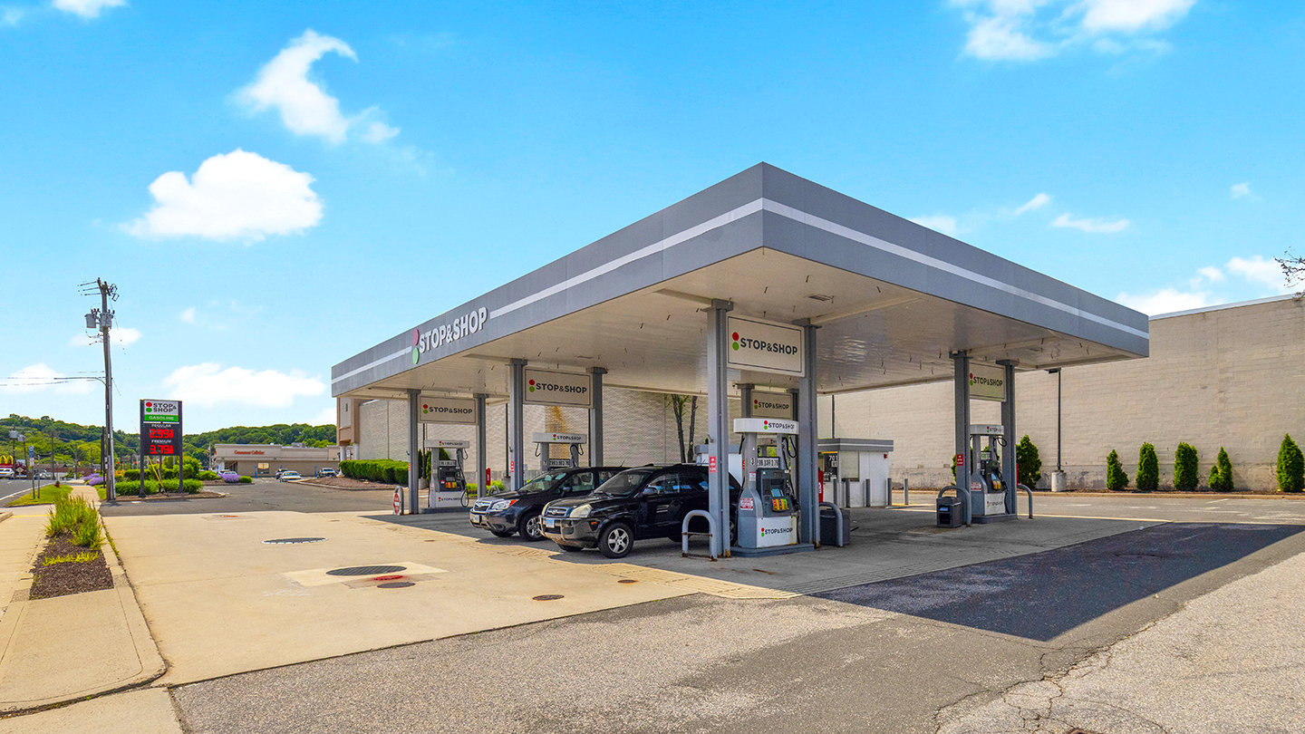 Horvath & Tremblay sells three retail properties for $9.738 million